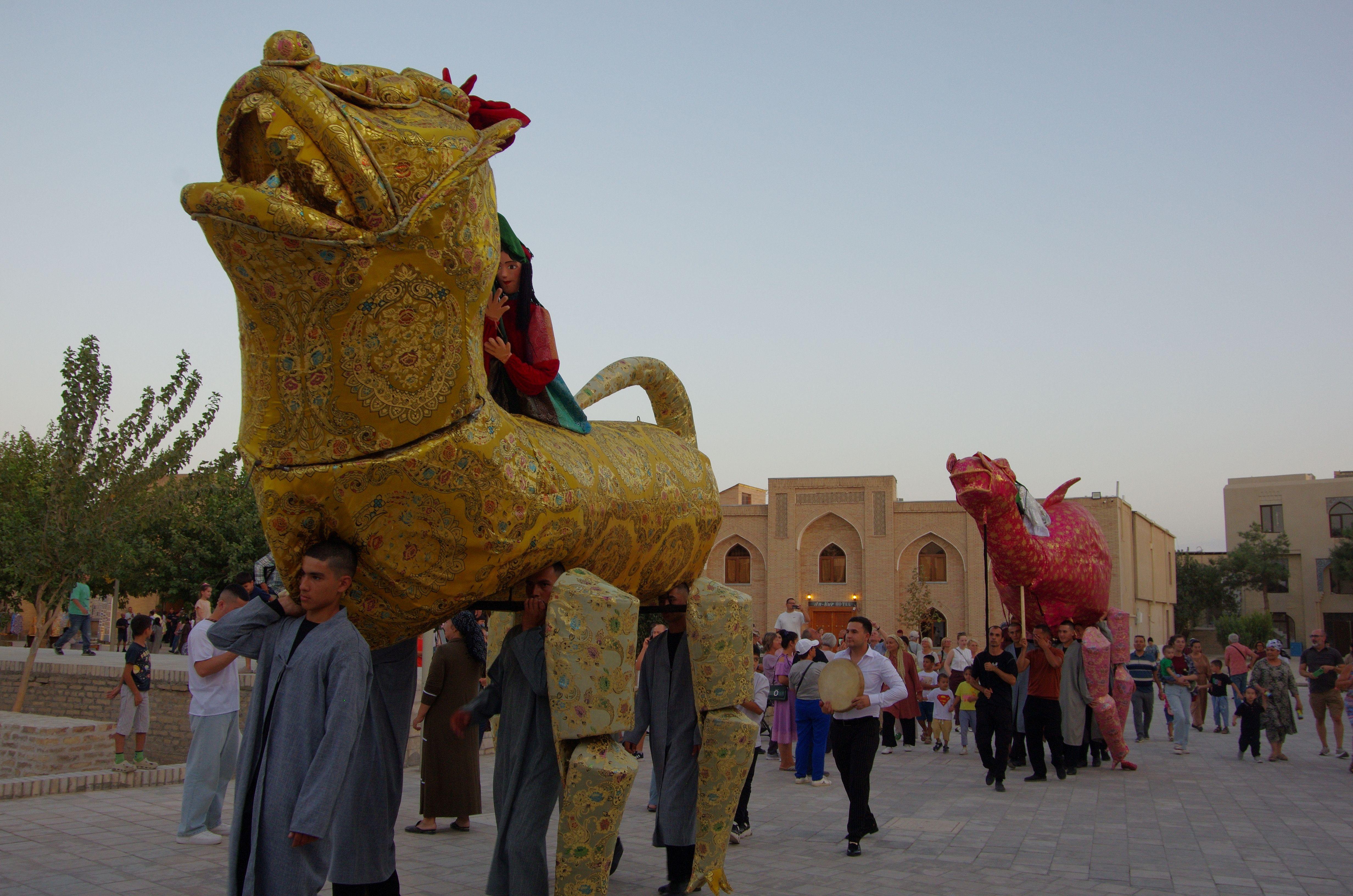 Safar Puppet procession <br> Kamruzzaman Shadhin in collaboration with Zavkiddin Yodgorov